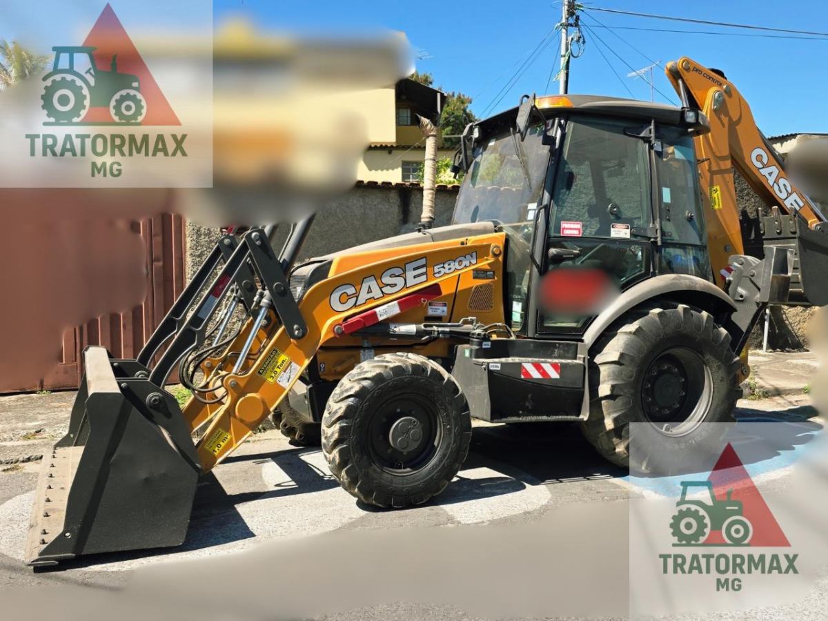 Retroescavadeira Case 580N 2023