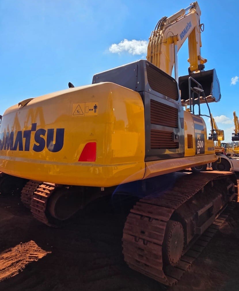 Escavadeira Komatsu PC500 2023