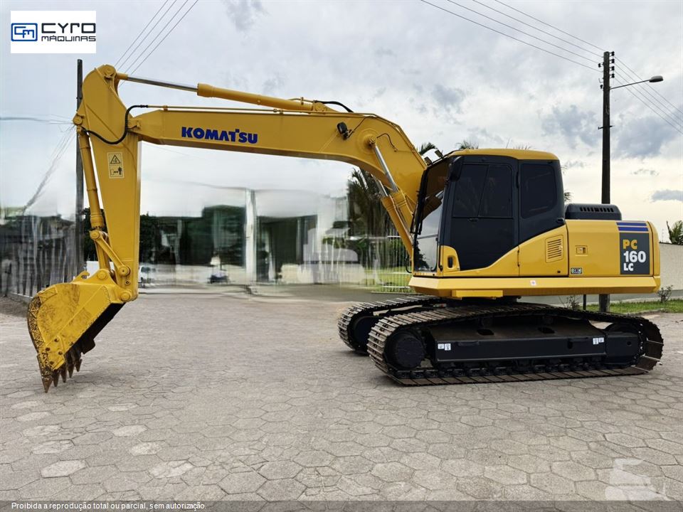 Escavadeira Komatsu PC160 2011