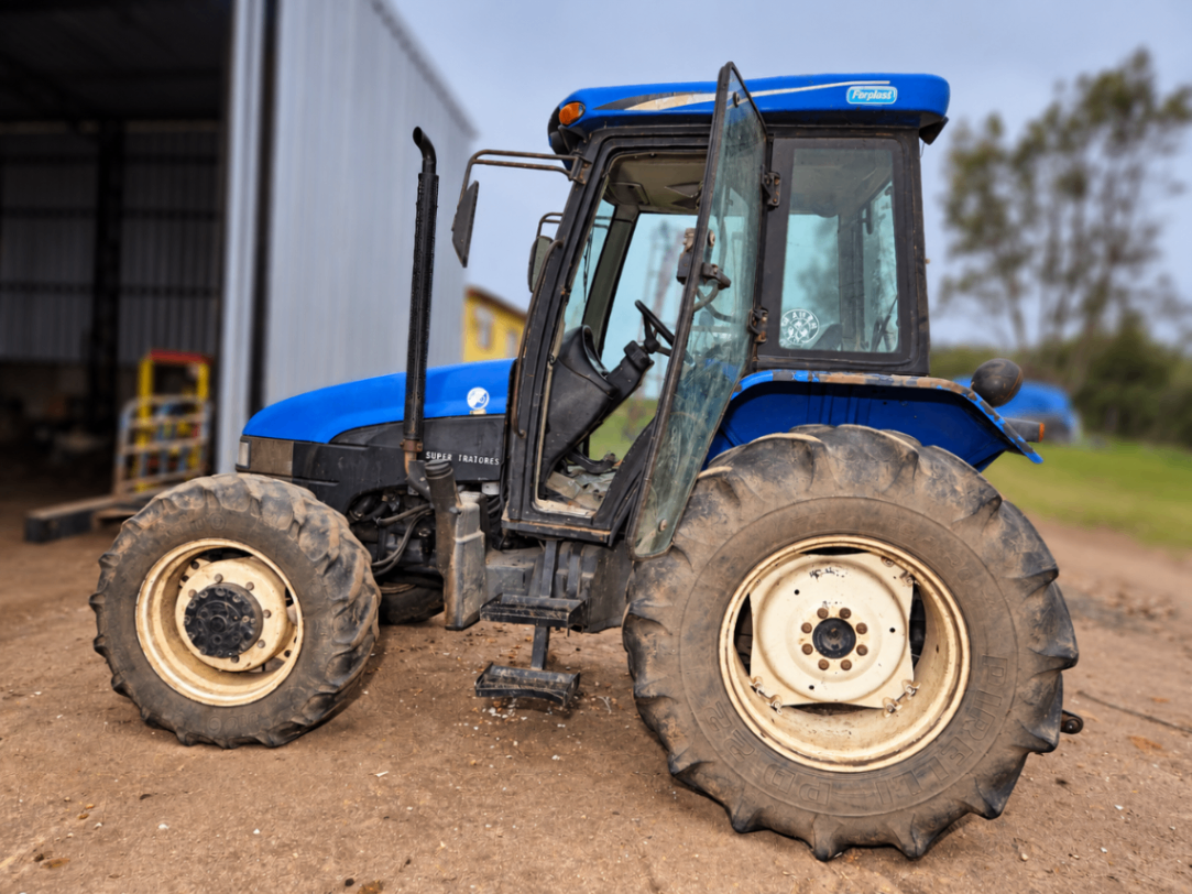 Trator agrícola New Holland TL 75E 2012