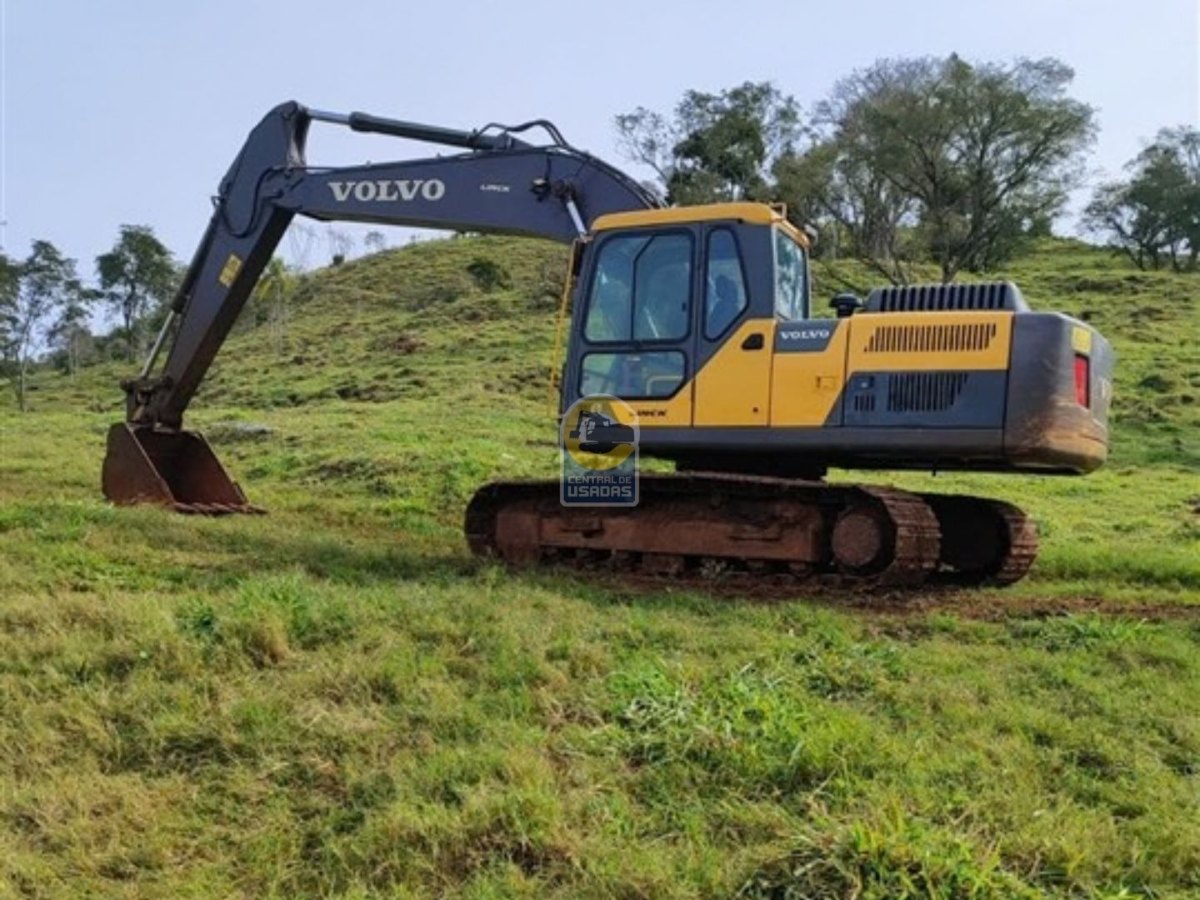 Escavadeira Volvo EC200D 2021