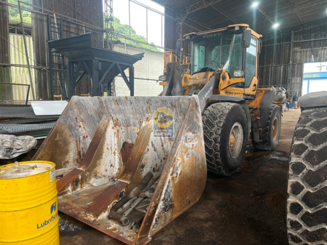 Pá Carregadeira Volvo L90F 2021