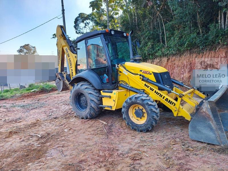 Retroescavadeira New Holland B110B 2022