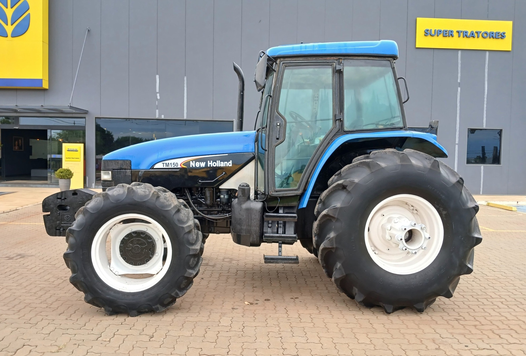Trator agrícola New Holland TM 150 2007