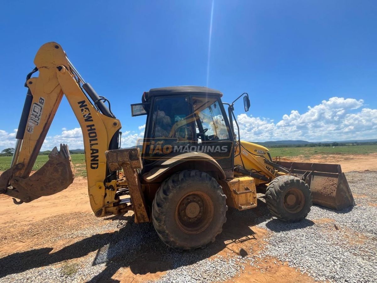Retroescavadeira New Holland B110B 2021