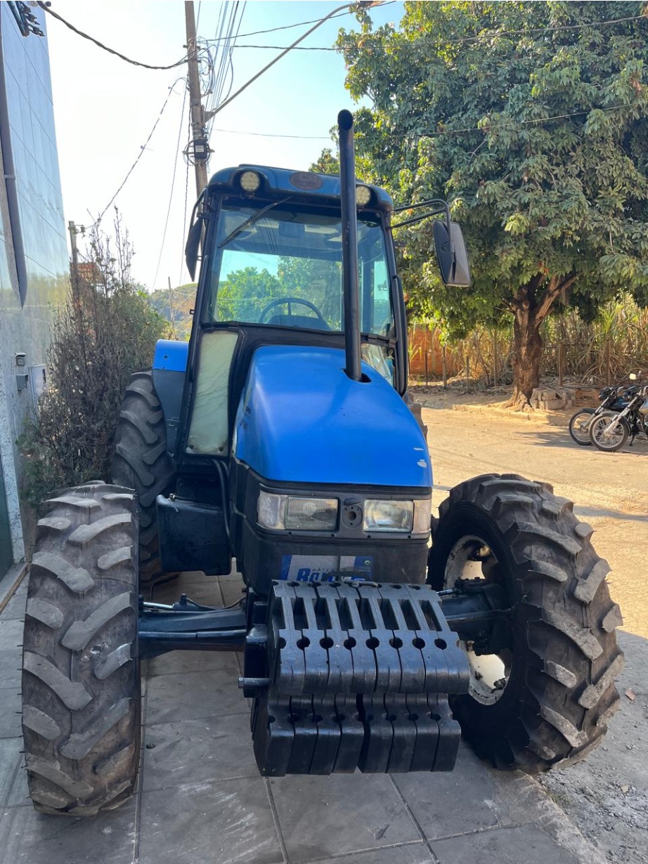 Tratores Agrícolas New Holland TL75 2010