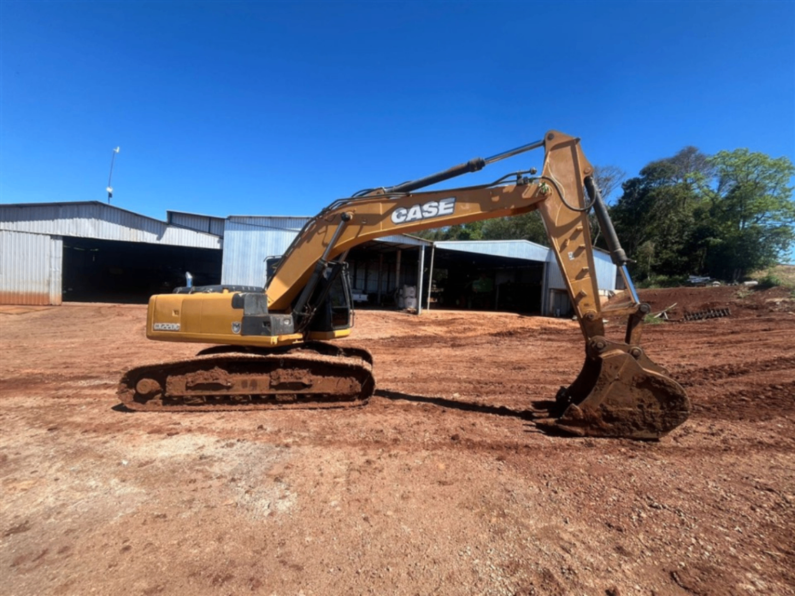 Escavadeira Case CX220C 2015