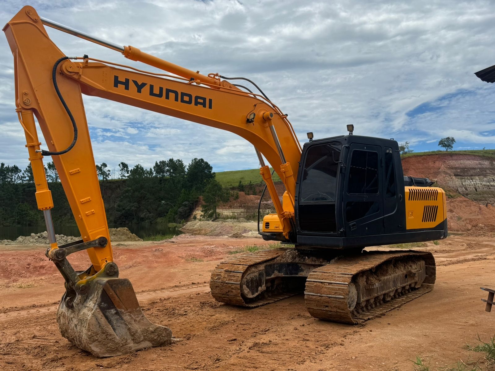 Escavadeiras Hyundai R160 LC-7 2008
