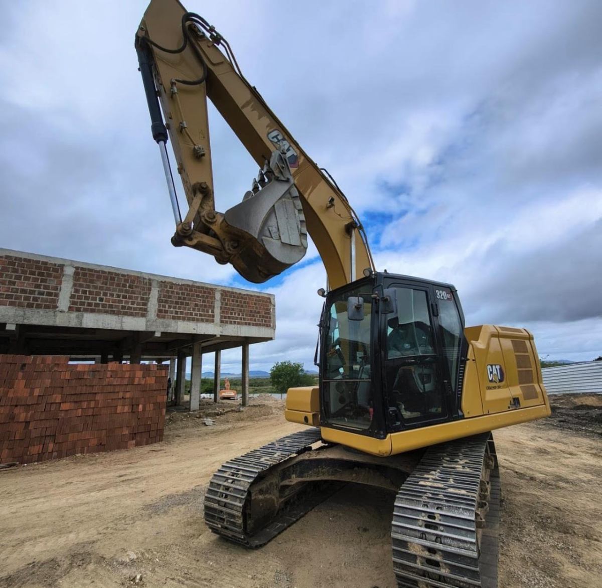 Escavadeira Caterpillar 320GC 2020