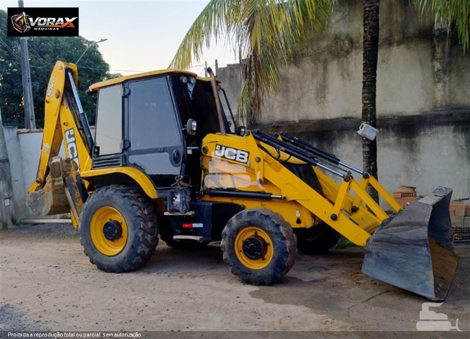 Retroescavadeira JCB 3CX 2021