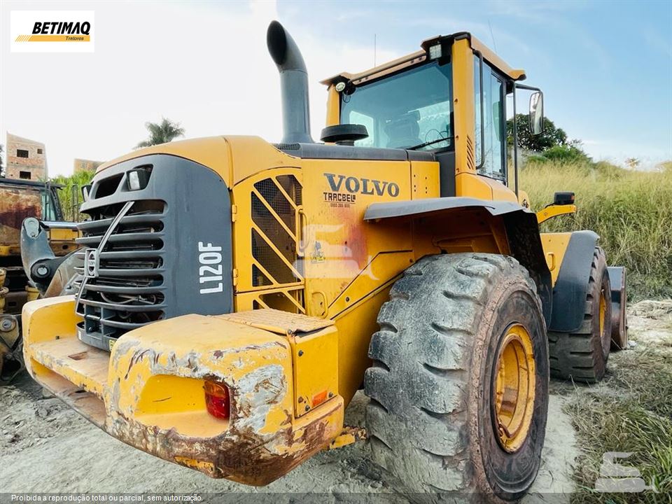 Pá Carregadeira Volvo L120F 2016