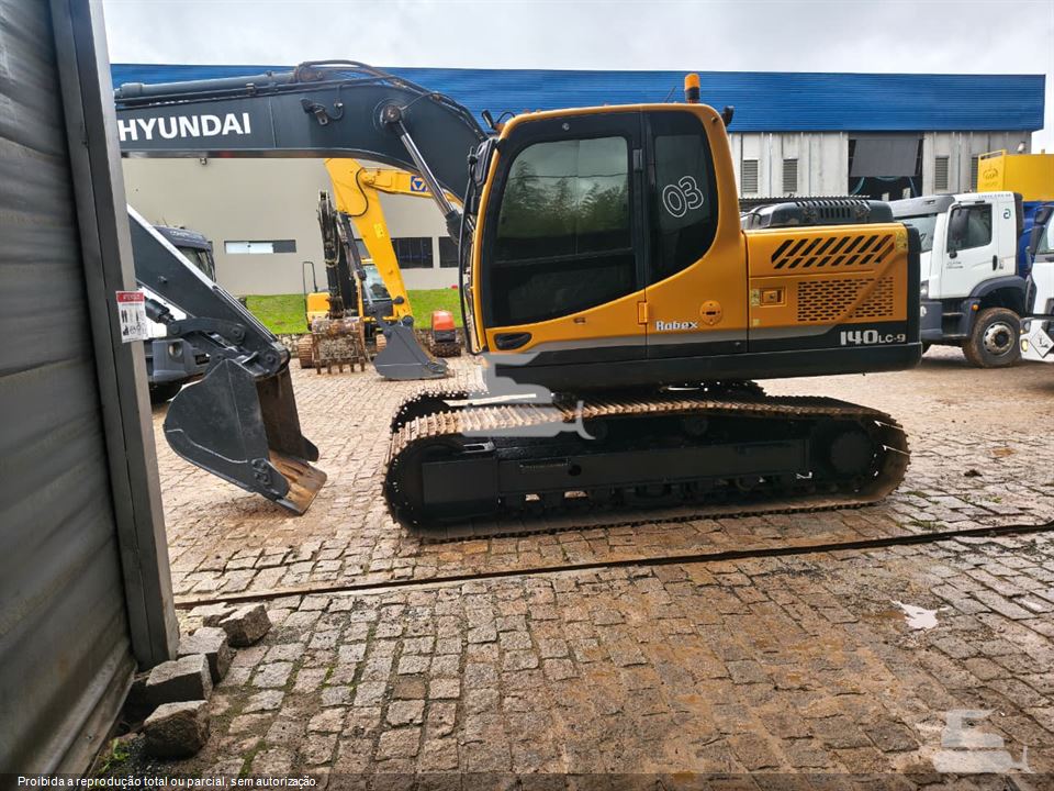 Escavadeira Hyundai R140LC-9 2023