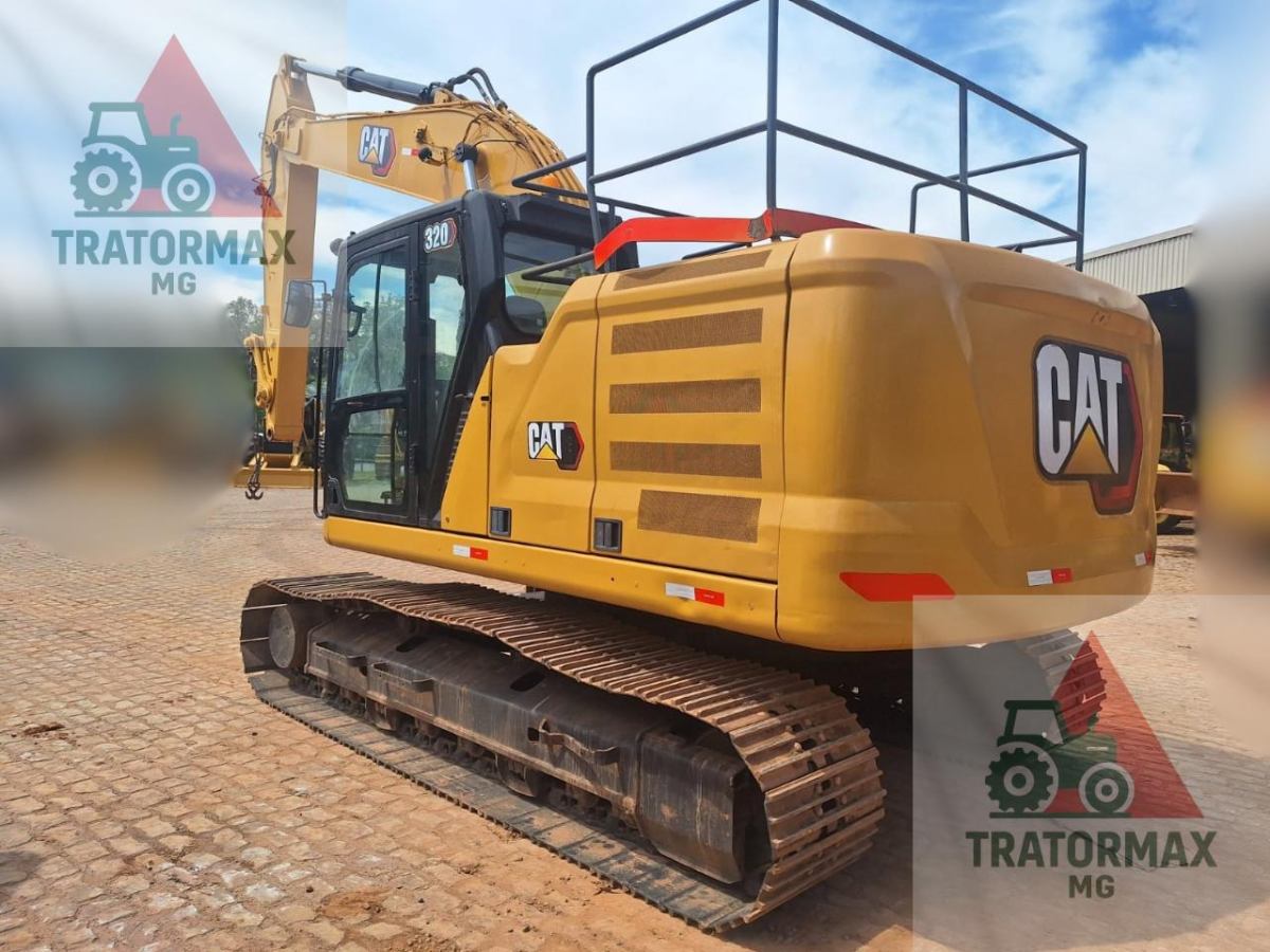 Escavadeira Caterpillar 320 2021