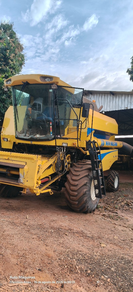 Colheitadeira New Holland TC 50/70 2018
