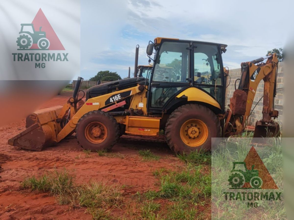 Retroescavadeira Caterpillar 416E 2014