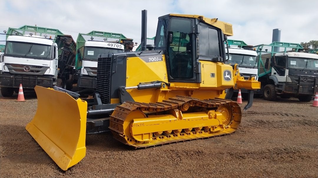 Trator de esteira John Deere 700J-II 2020