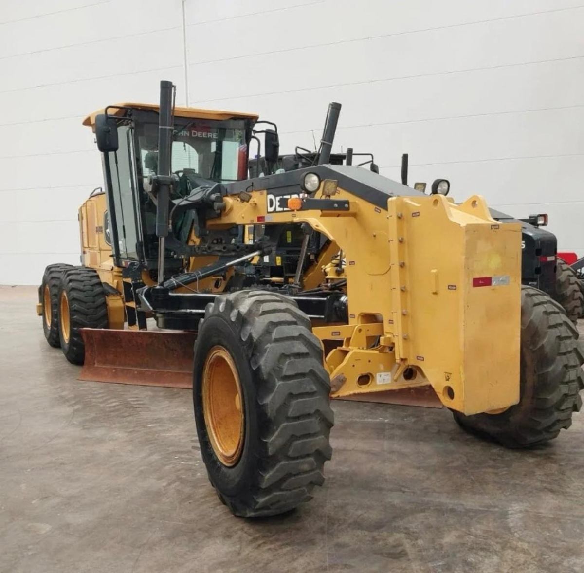 Motoniveladora John Deere 620G 2023
