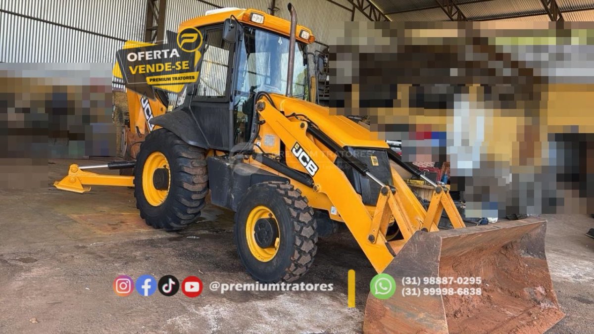 Retroescavadeira JCB 3C 2012