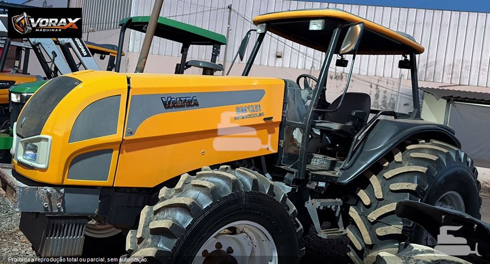 Trator agrícola Valtra Bm 125 2010