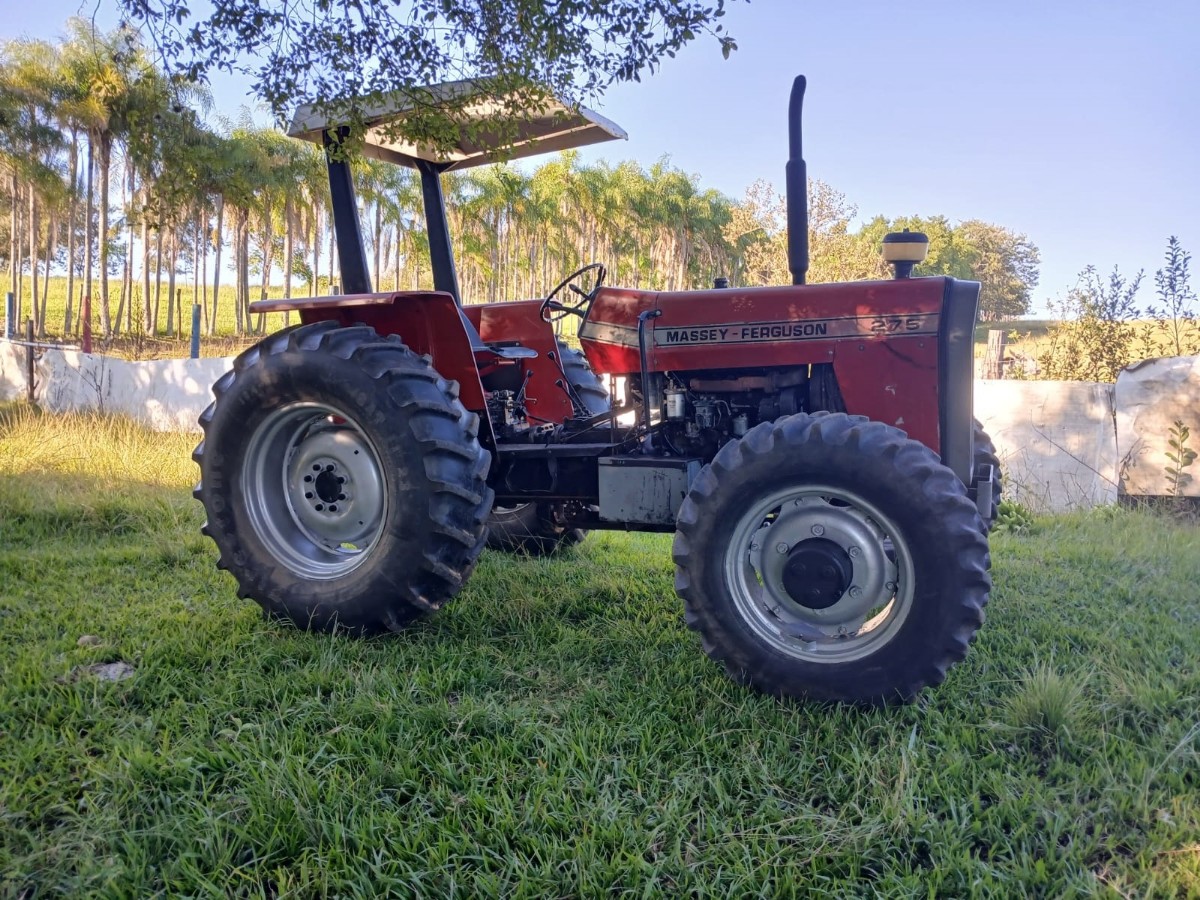 Trator agrícola Massey Ferguson 275 1994
