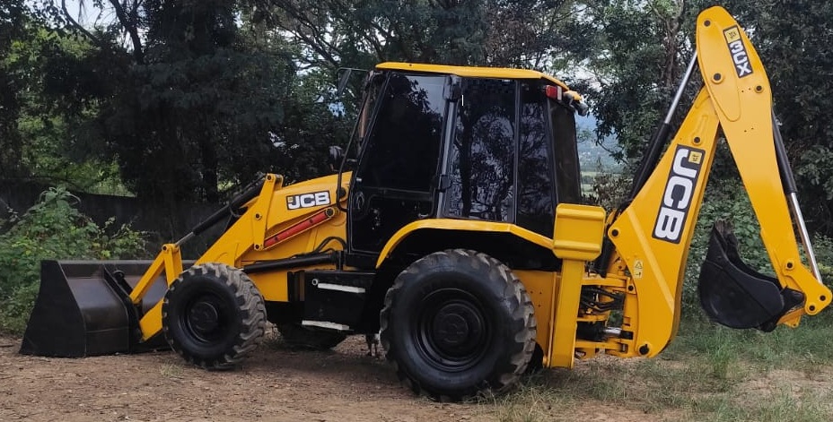Retroescavadeira JCB 3CX 2018