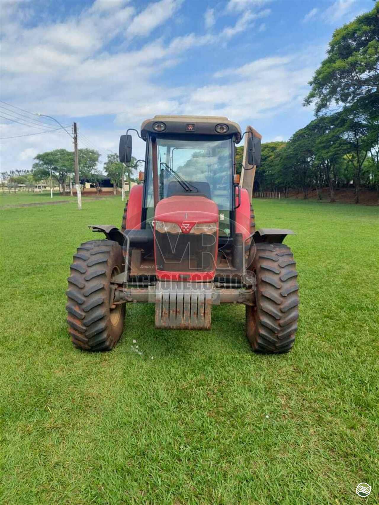 Trator agrícola Massey Ferguson 4292 2016