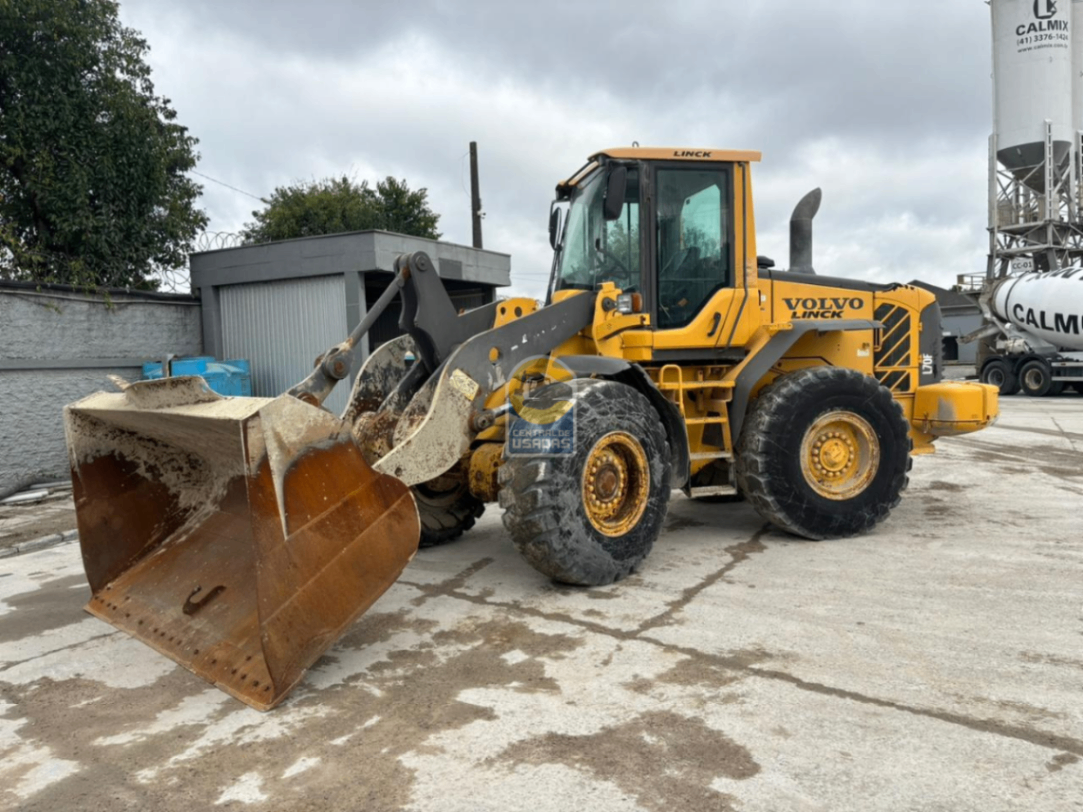Pá Carregadeira Volvo L70 F 2010