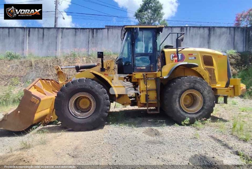 Pá Carregadeira Caterpillar 966L 2021