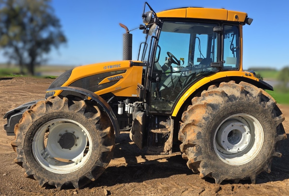 Trator agrícola Valtra A134 2023