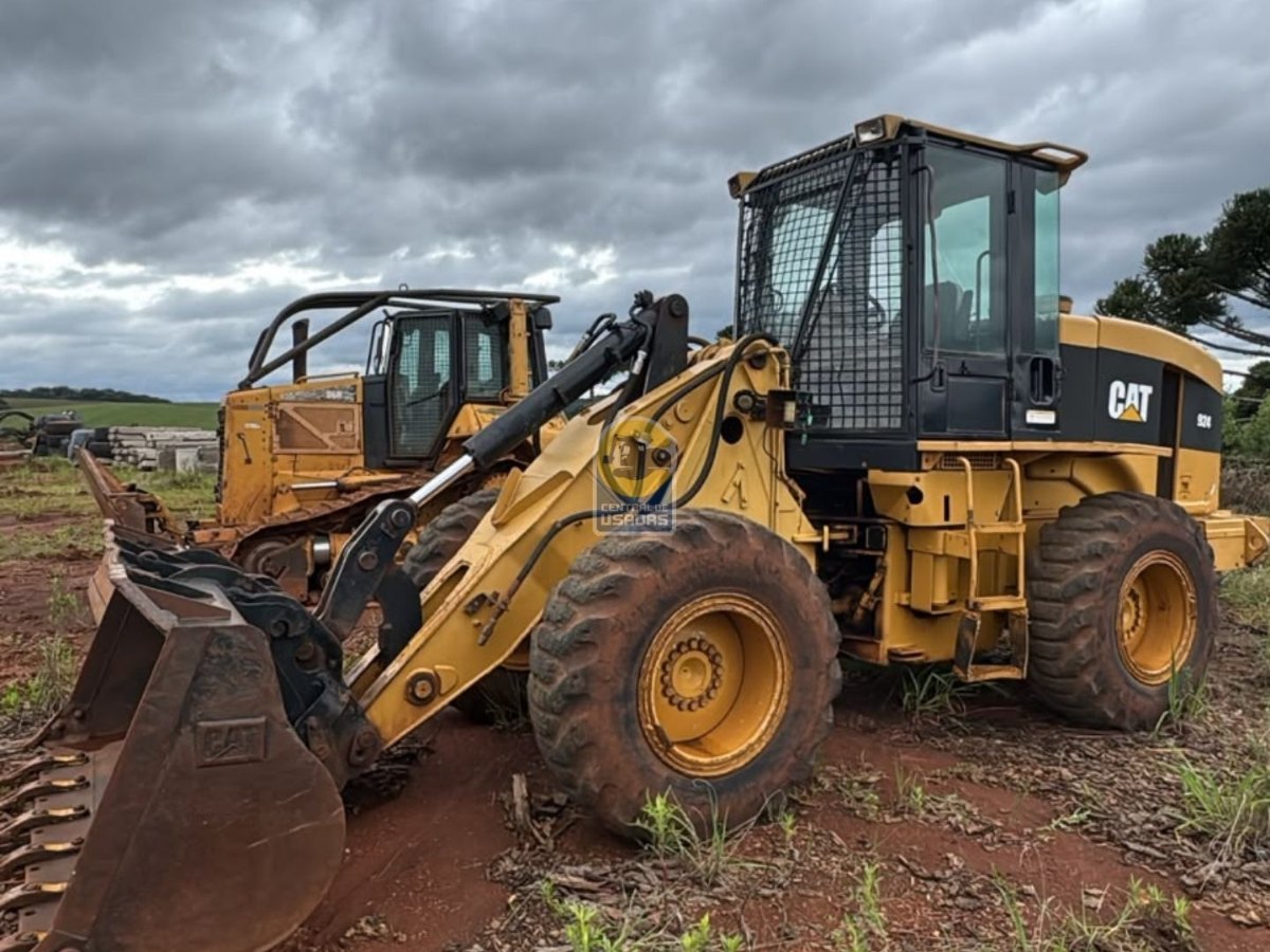 Pá Carregadeira Caterpillar 924G 2003