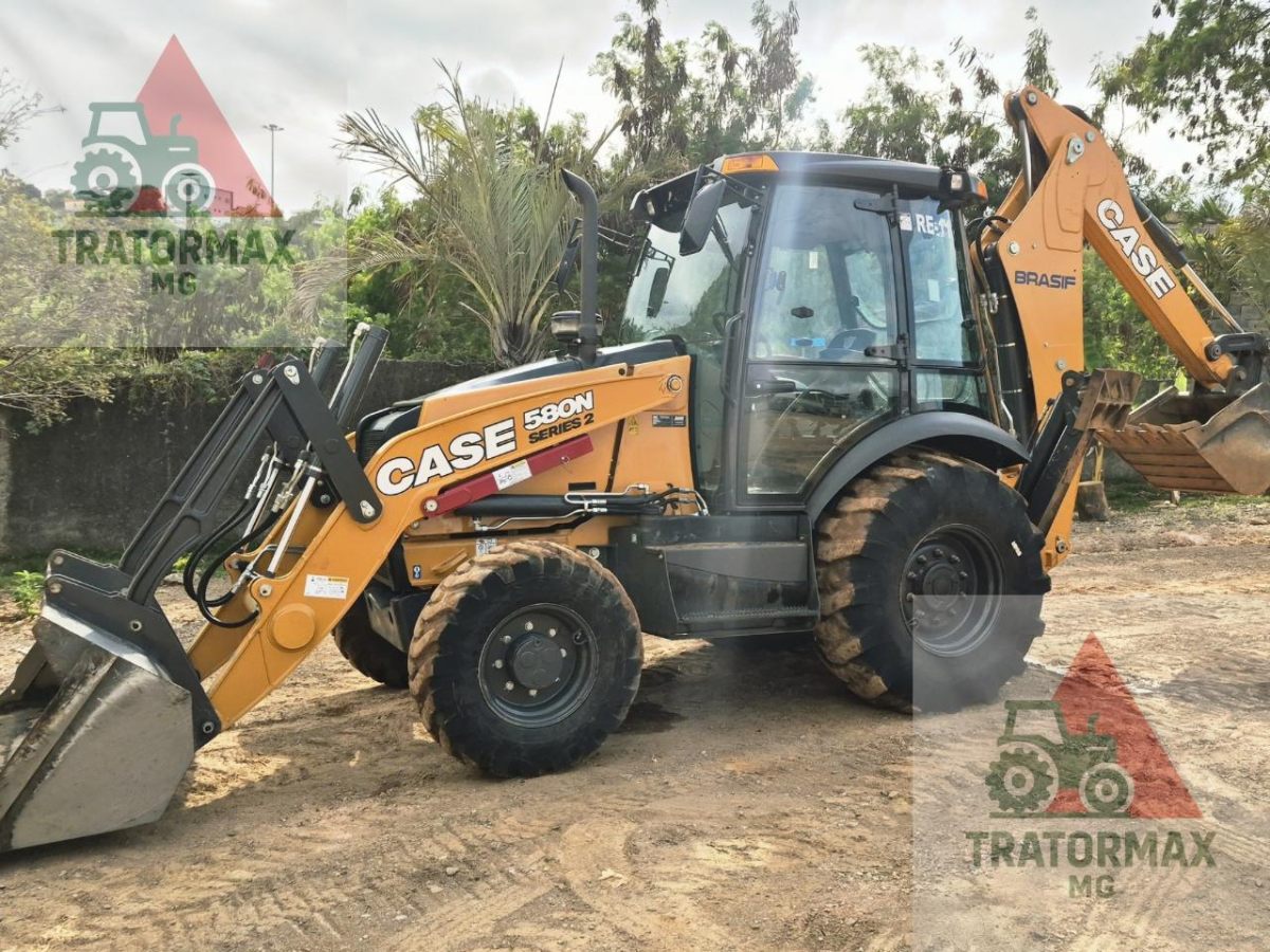 Retroescavadeira Case 580N 2026