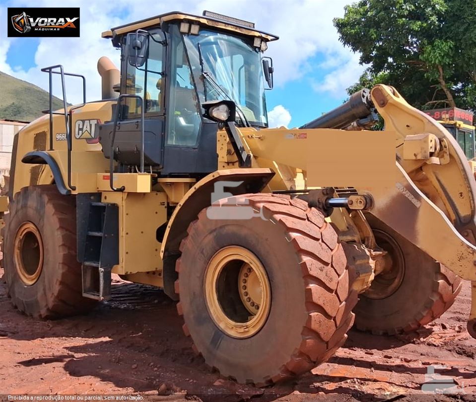 Pá Carregadeira Caterpillar 966L 2020