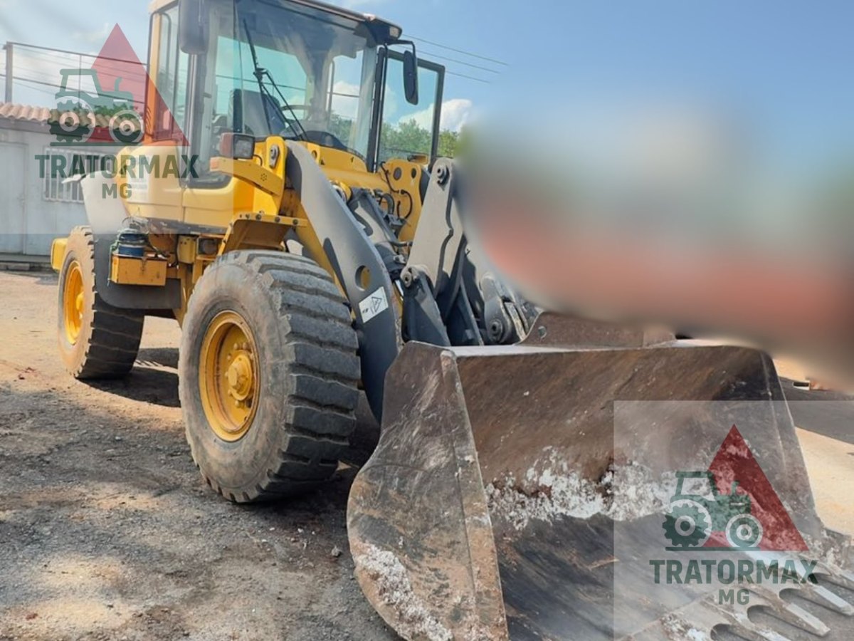 Pá Carregadeira Volvo L60F 2007