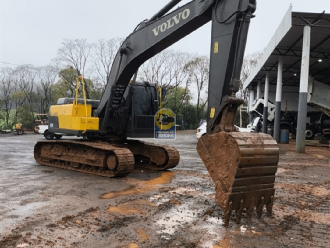 Escavadeira Volvo EC200D 2018