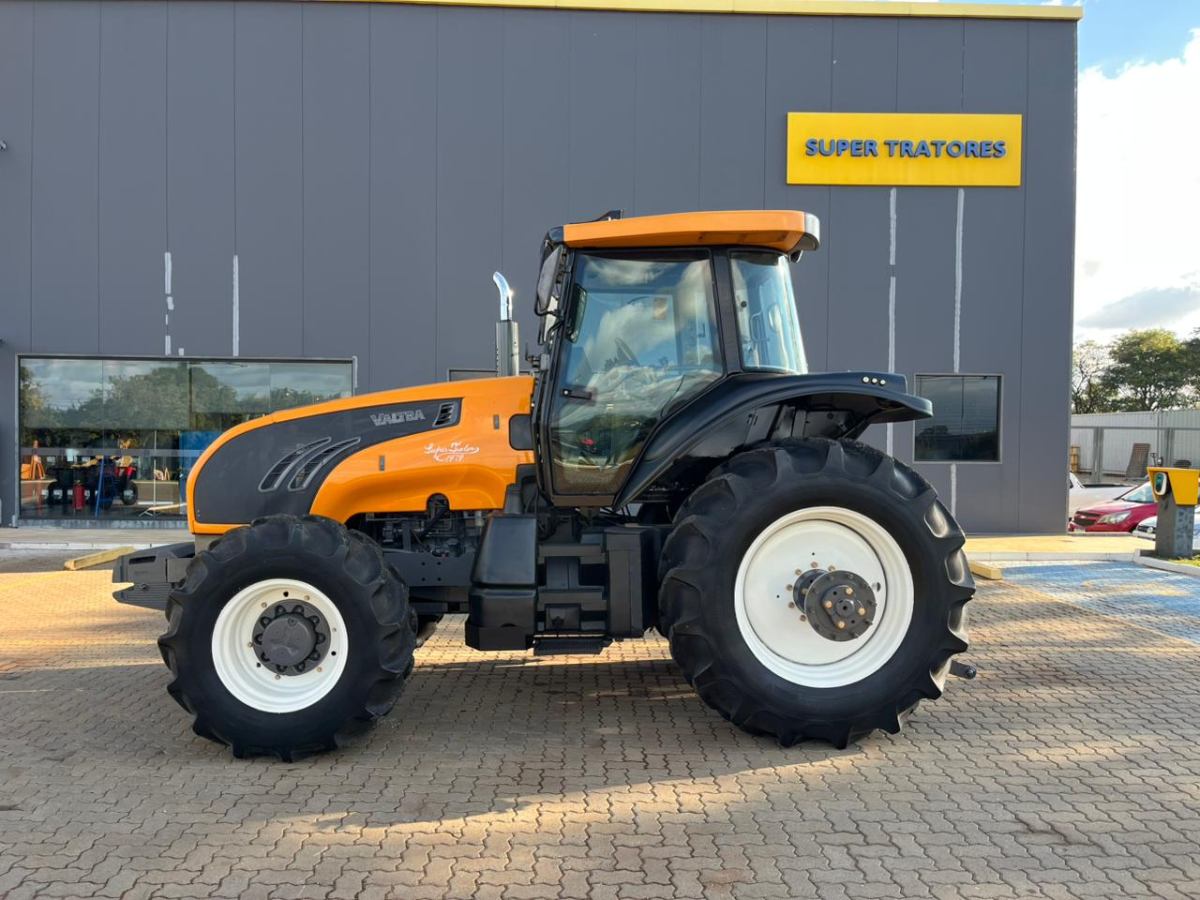 Trator agrícola Valtra BT190 2013