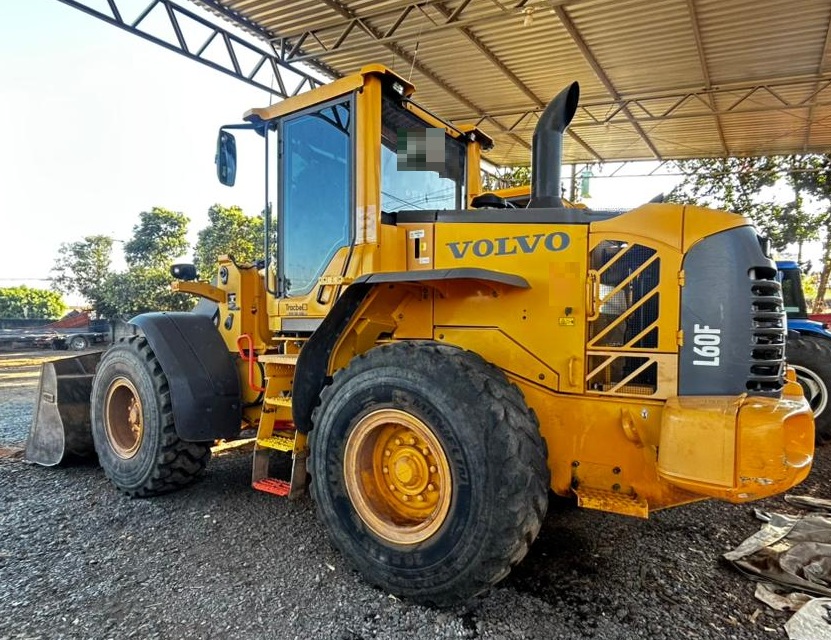 Pá Carregadeira Volvo L60F 2022