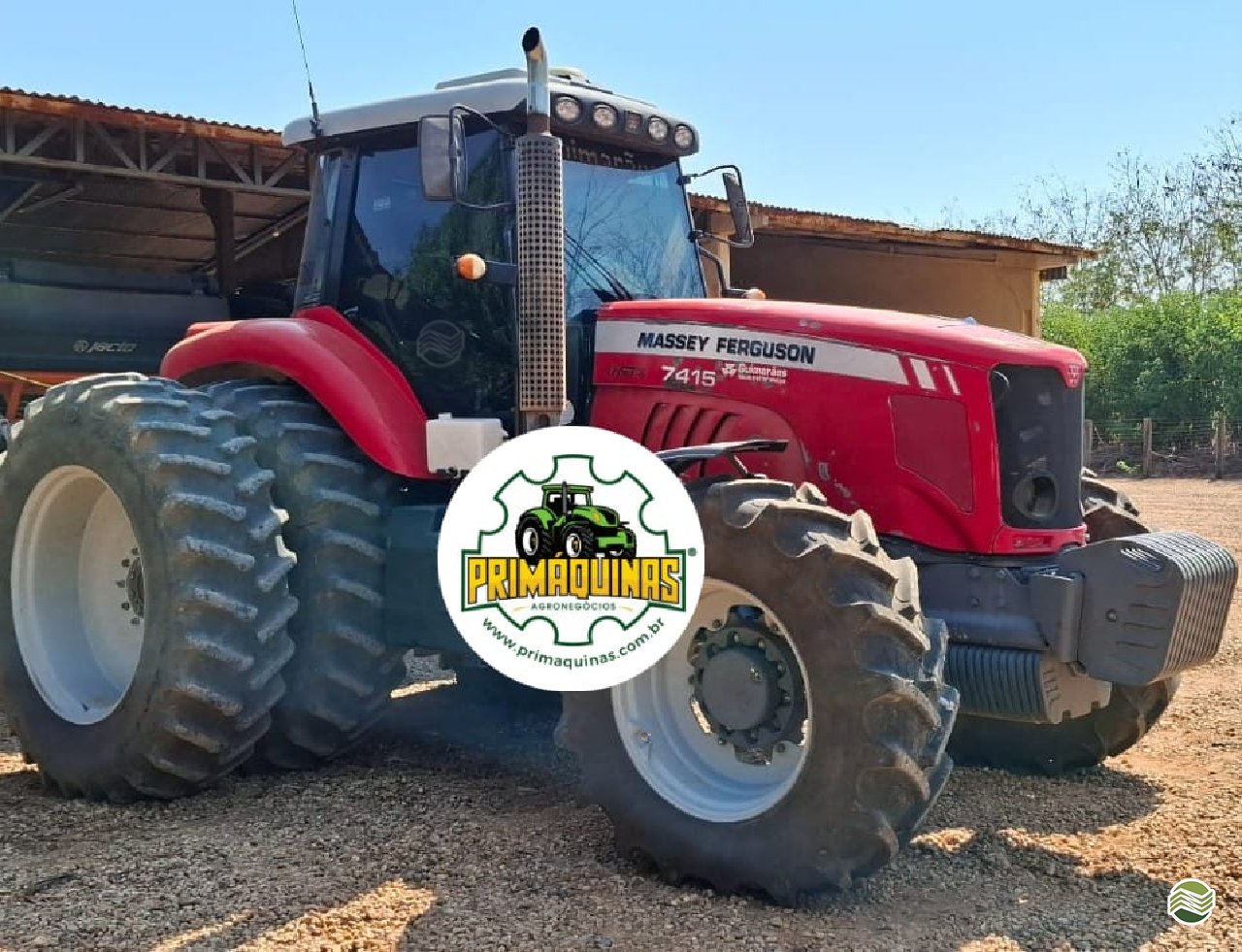 Trator agrícola Massey Ferguson MF 7415 2013