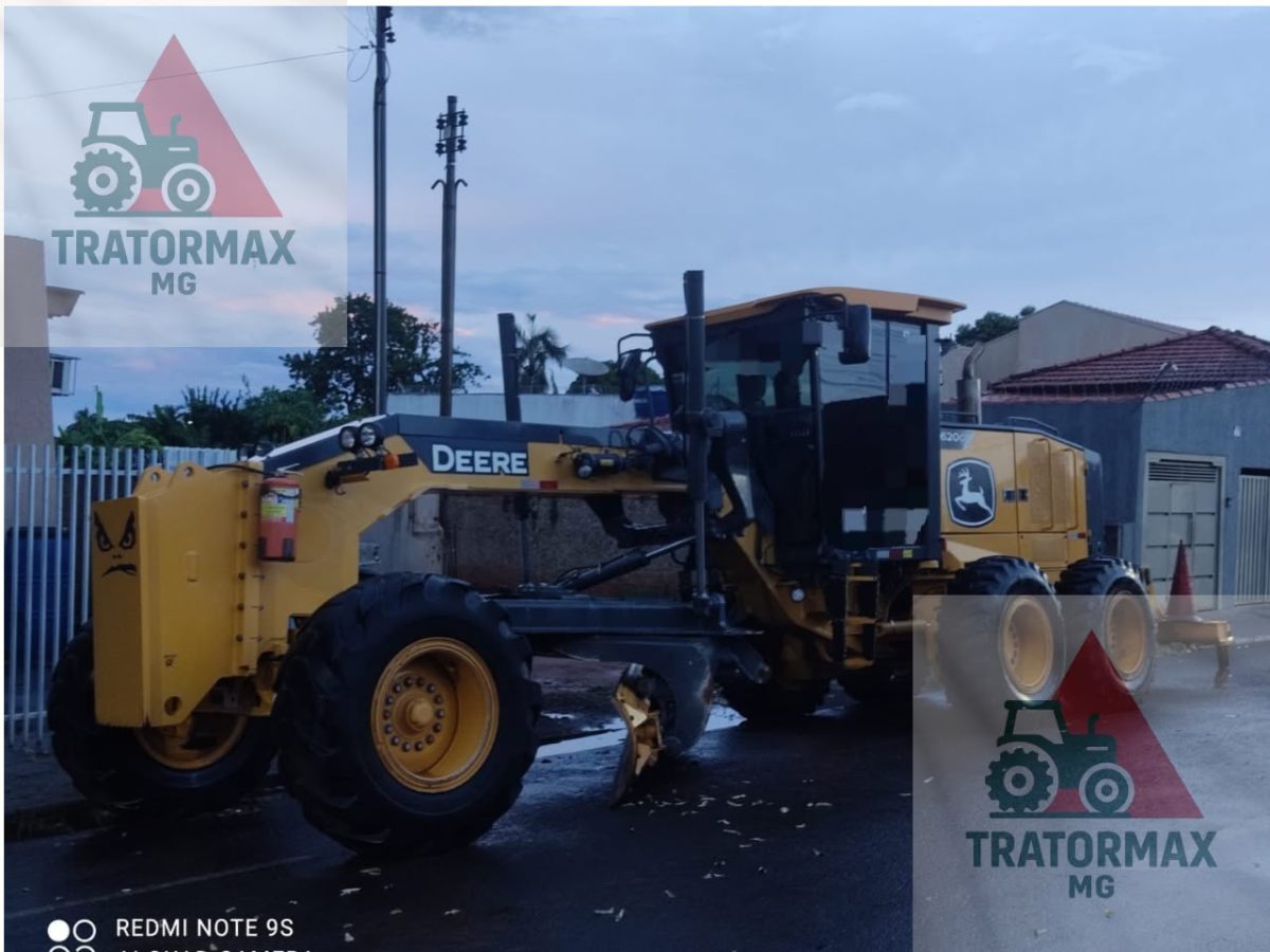 Motoniveladora John Deere 620G 2022