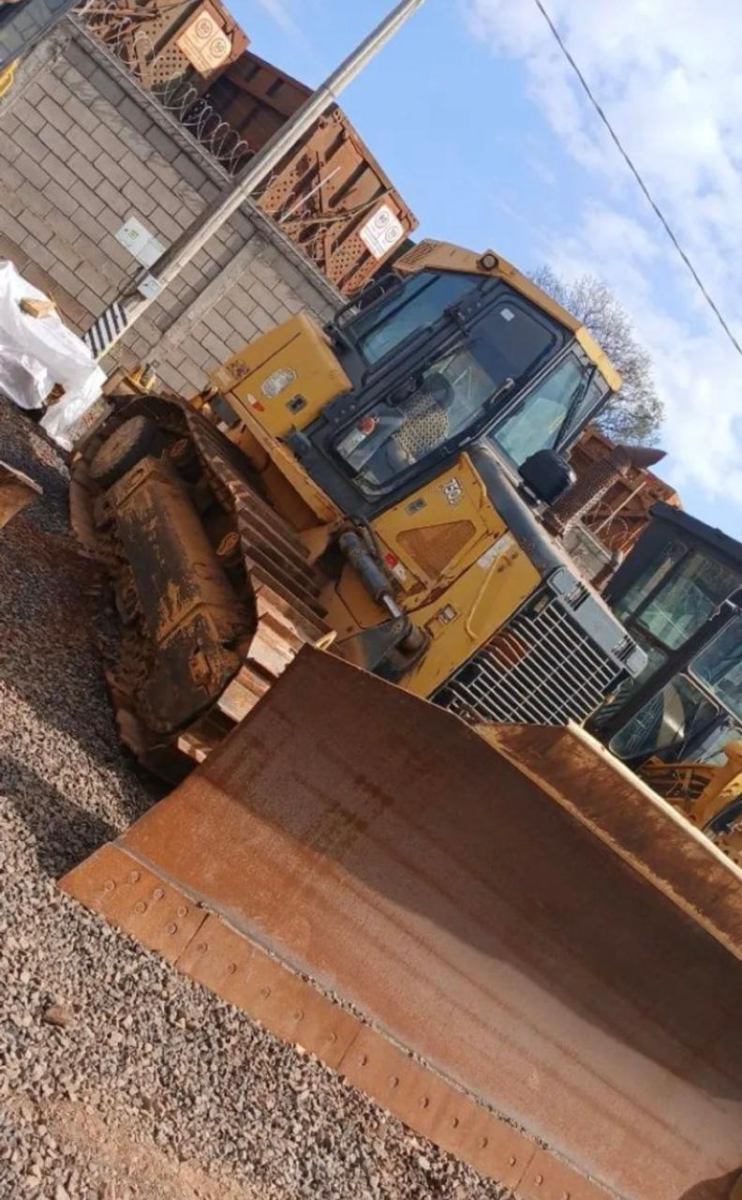 Trator de esteira John Deere 750J 2020