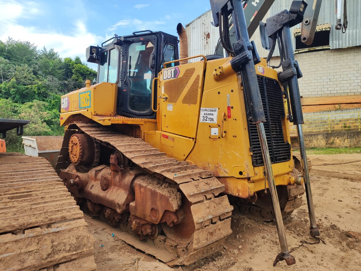Trator de esteira Caterpillar D8T 2021