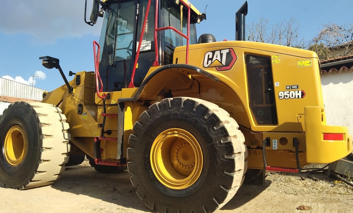 Pá Carregadeira Caterpillar 950H 2011