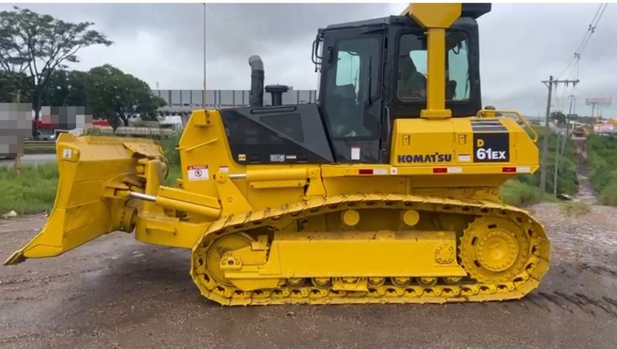 Trator de esteira Komatsu D61-EX 2014