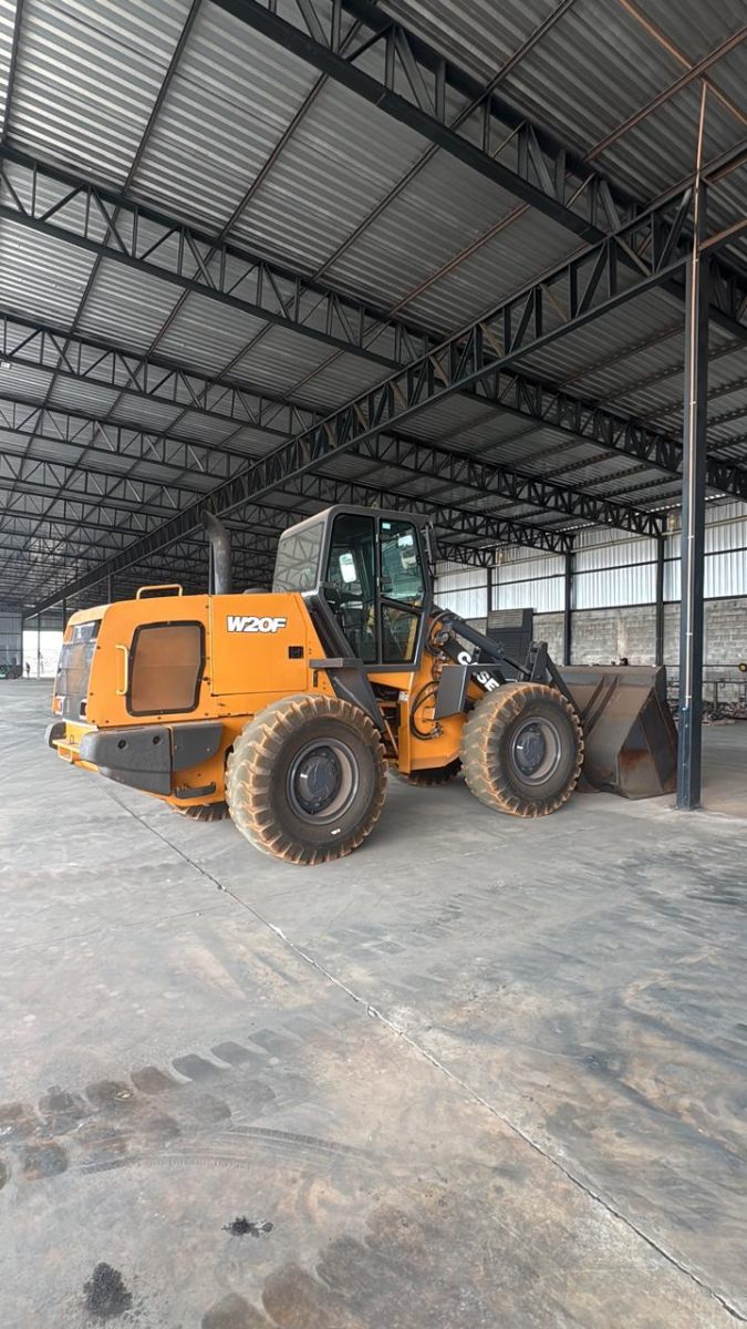 Pá Carregadeira Case W20F 2022