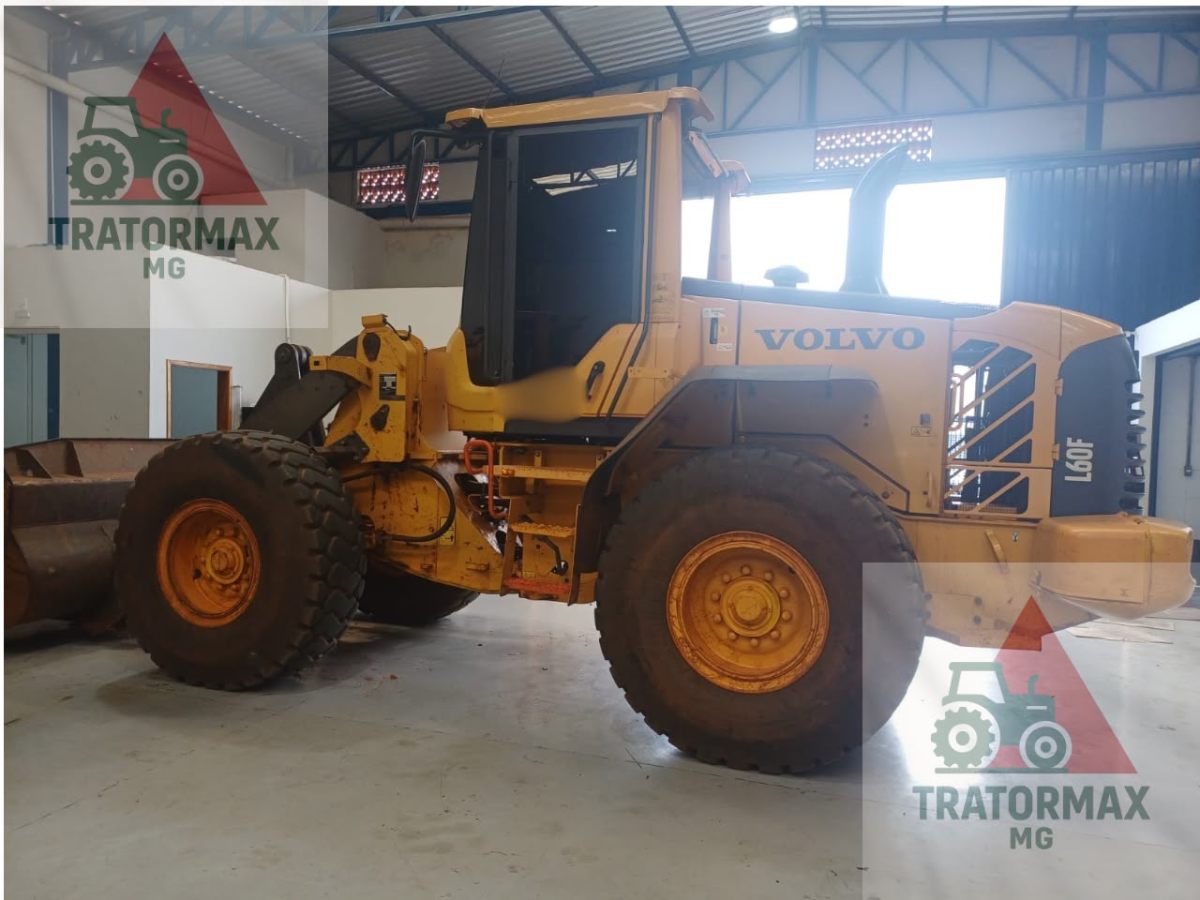 Pá Carregadeira Volvo L60F 2023