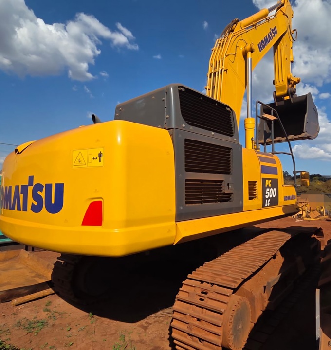 Escavadeira Komatsu PC500 2023