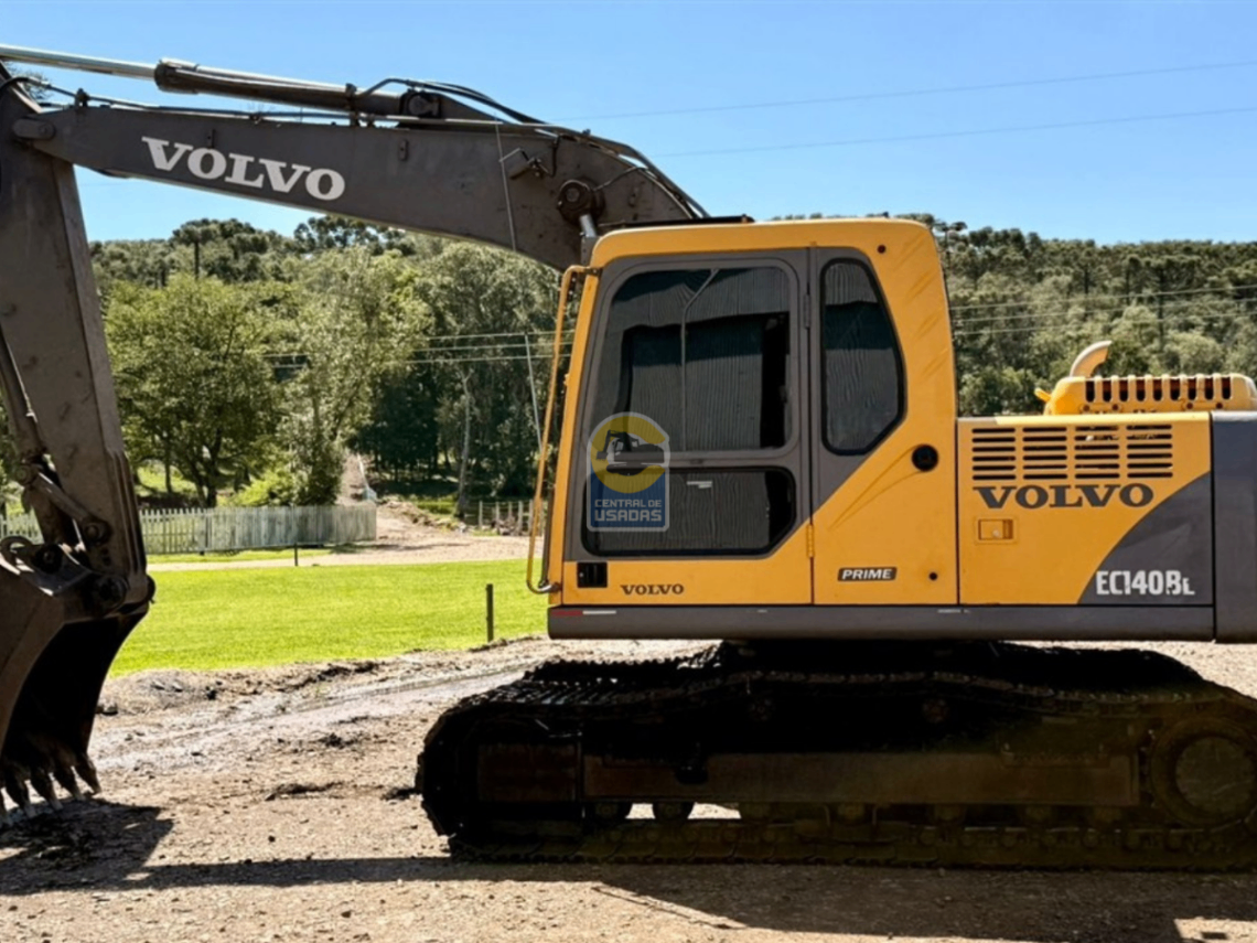 Escavadeira Volvo EC140 BLC 2012