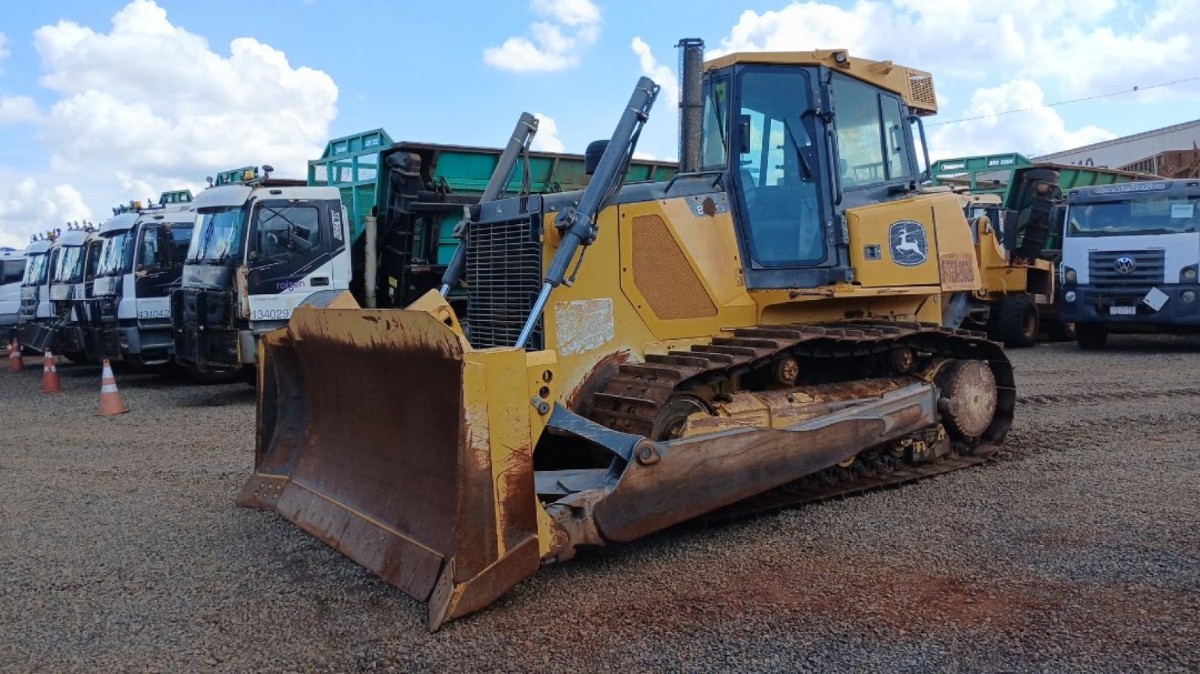 Trator de esteira John Deere 850J 2022