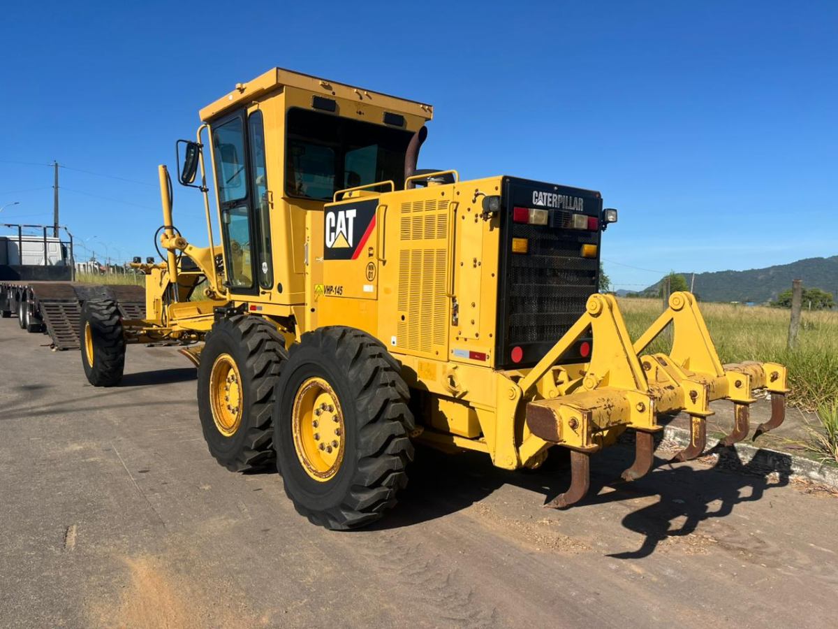 Motoniveladora Caterpillar 120K 2013