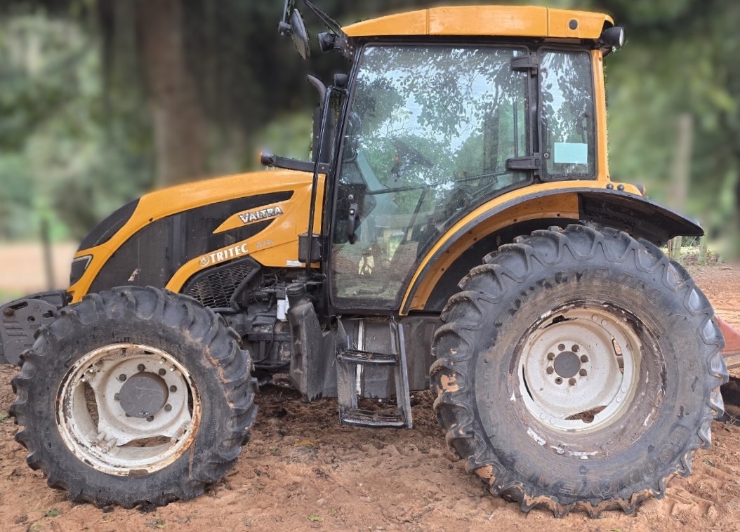 Trator agrícola Valtra A74S 2022