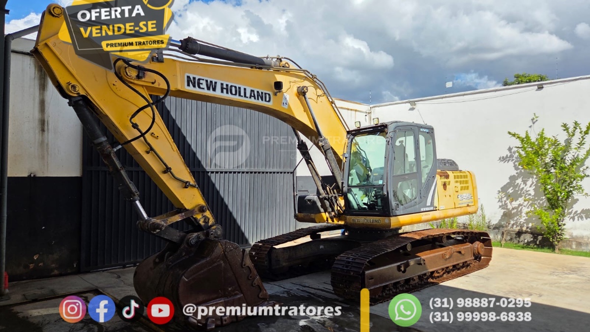 Escavadeira New Holland E245 C 2016